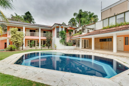 Sobrado à venda ou para alugar com 4 suítes em Alto da Boa Vista, São Paulo, SP