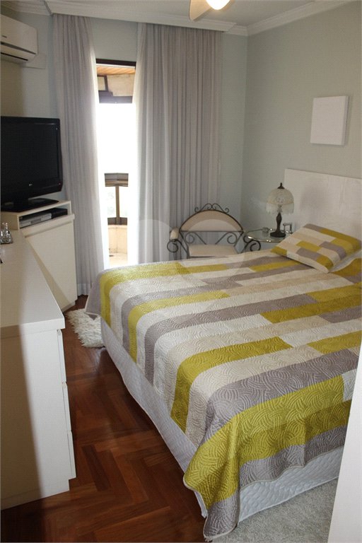 Apartamento à venda com 4 quartos, sendo 3 suítes,  em Vila Suzana, São Paulo, SP