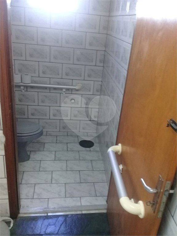 Sobrado à venda com 4 quartos, sendo 2 suítes,  em Jardim Regina, Indaiatuba, SP
