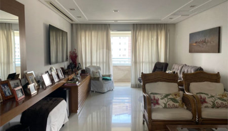 Apartamento à venda com 4 suítes em Vila Suzana, São Paulo, SP