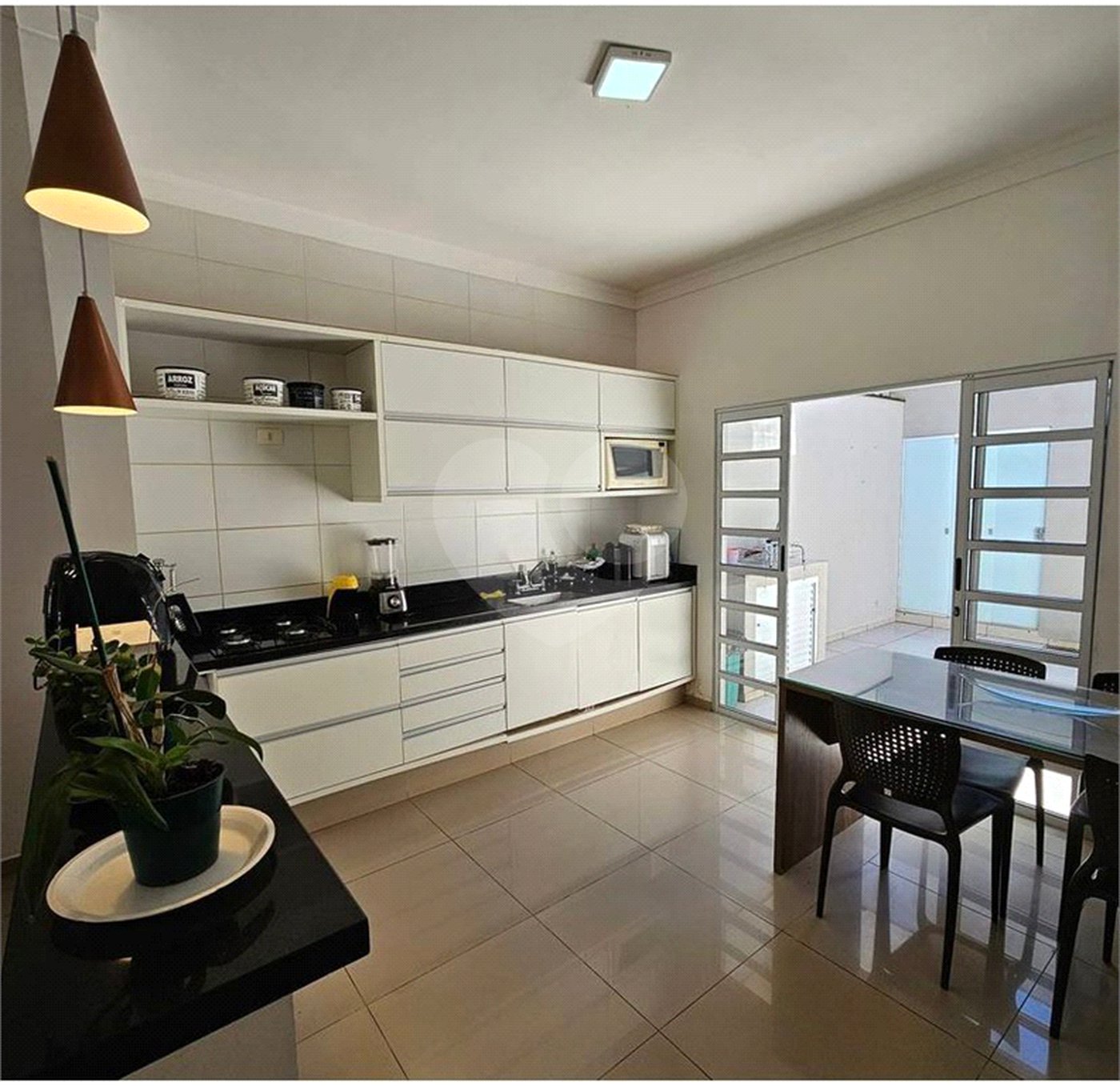 Casa à venda com 3 quartos, sendo 1 suíte, em Vila Nastri, Itapetininga, SP