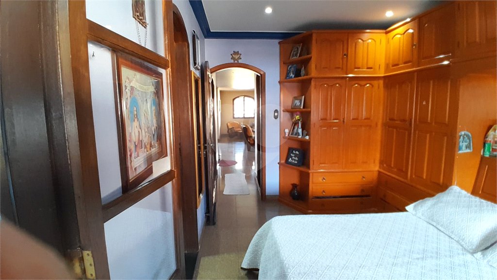 Casa à venda com 4 quartos, sendo 1 suíte, em Bangu, Rio de Janeiro, RJ