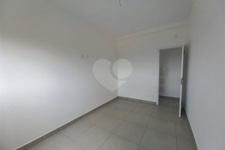 Apartamento à venda com 2 quartos, sendo 1 suíte,  em Além Ponte, Sorocaba, SP