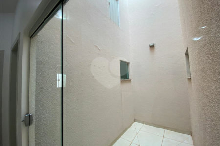 Casa à venda com 3 quartos, sendo 1 suíte,  em Jardim Jamaica, Ponta Porã, MS