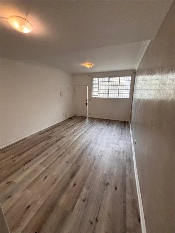Casa de Vila à venda com 3 quartos, sendo 1 suíte, no condomínio Ministro Luiz Gallotti, São Paulo - SP