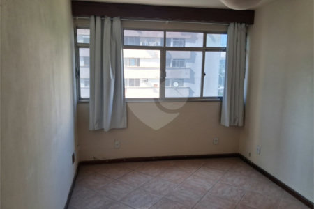 Apartamento à venda com 2 quartos em Praça da Bandeira, Rio de Janeiro, RJ