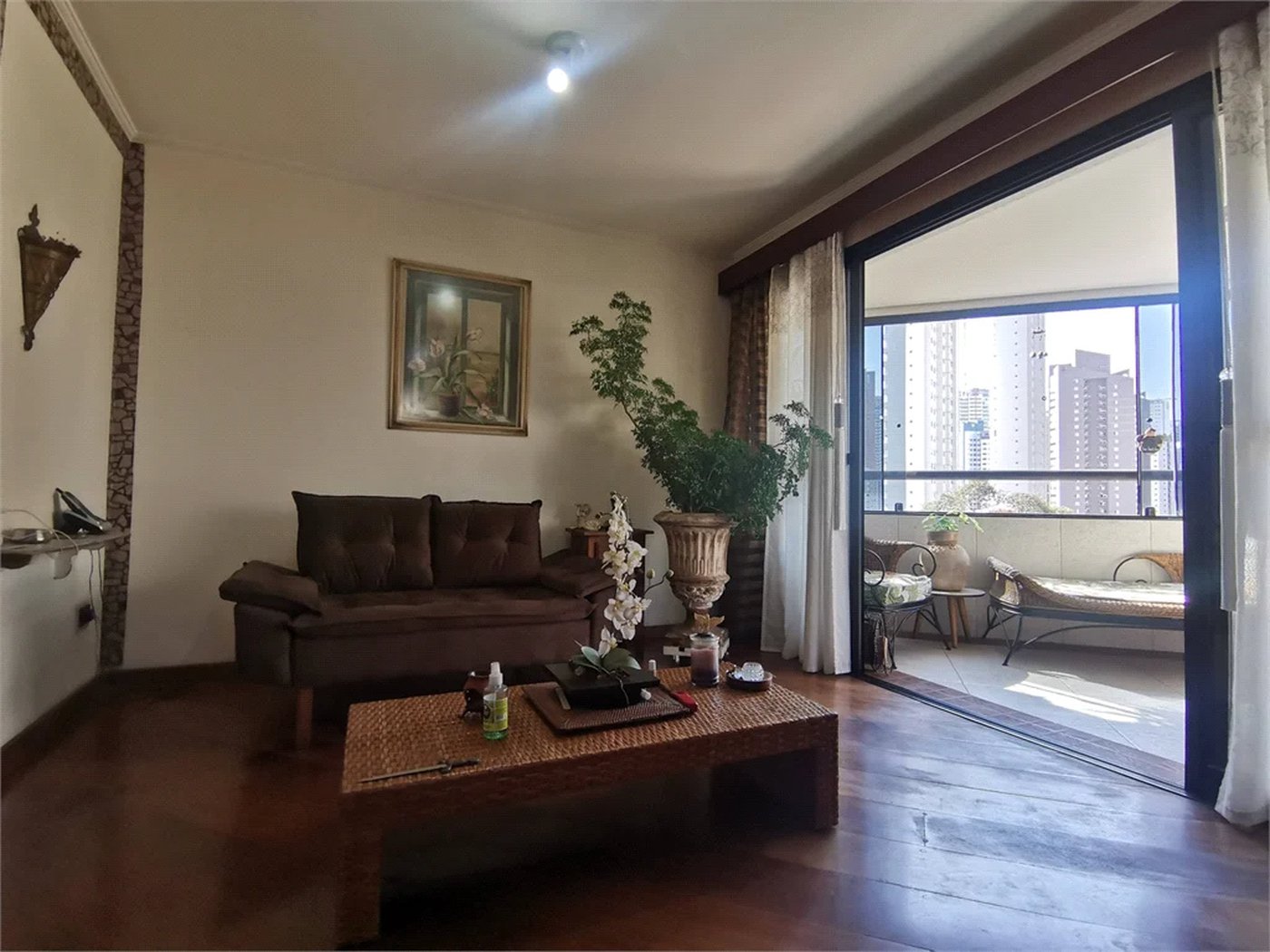 Apartamento à venda com 3 quartos, sendo 1 suíte,  em Vila Andrade, São Paulo, SP