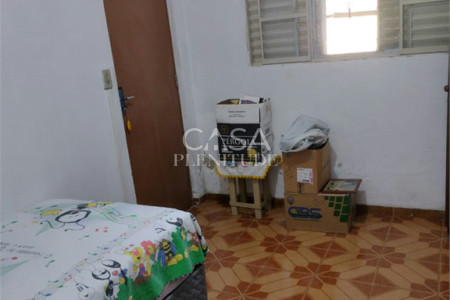 Casa à venda com 4 quartos, sendo 1 suíte, em Parque das Laranjeiras, Sorocaba, SP