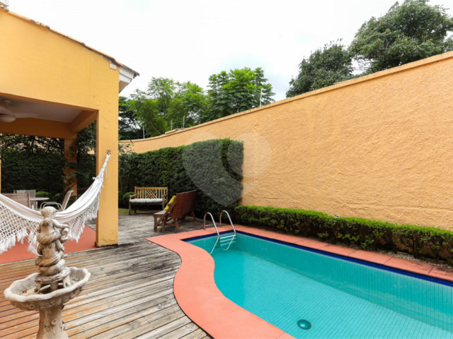 Casa à venda com 4 suítes no condomínio Residencial Courtyard Village, São Paulo - SP