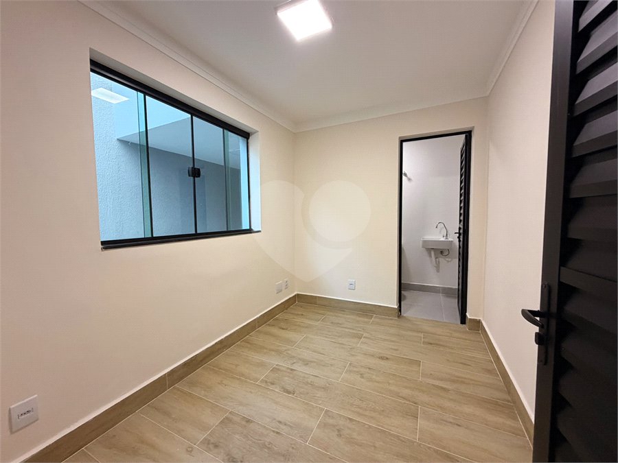 Casa à venda com 5 quartos, sendo 4 suítes, em Vila Rosália, Guarulhos, SP