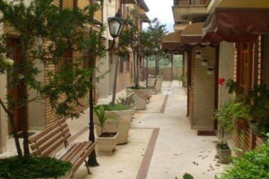 Casa à venda com 3 quartos, sendo 1 suíte, no condomínio Barbará II, São Paulo - SP