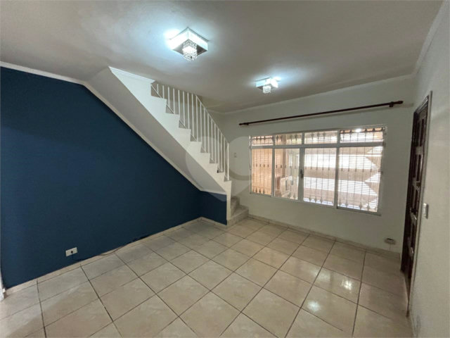 Sobrado à venda com 2 quartos em Jardim Vila Galvão, Guarulhos, SP