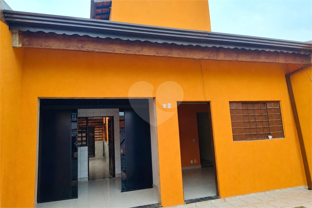 Casa à venda ou para alugar com 3 quartos, sendo 1 suíte,  em Parque Almerinda Pereira Chaves, Jundiaí, SP