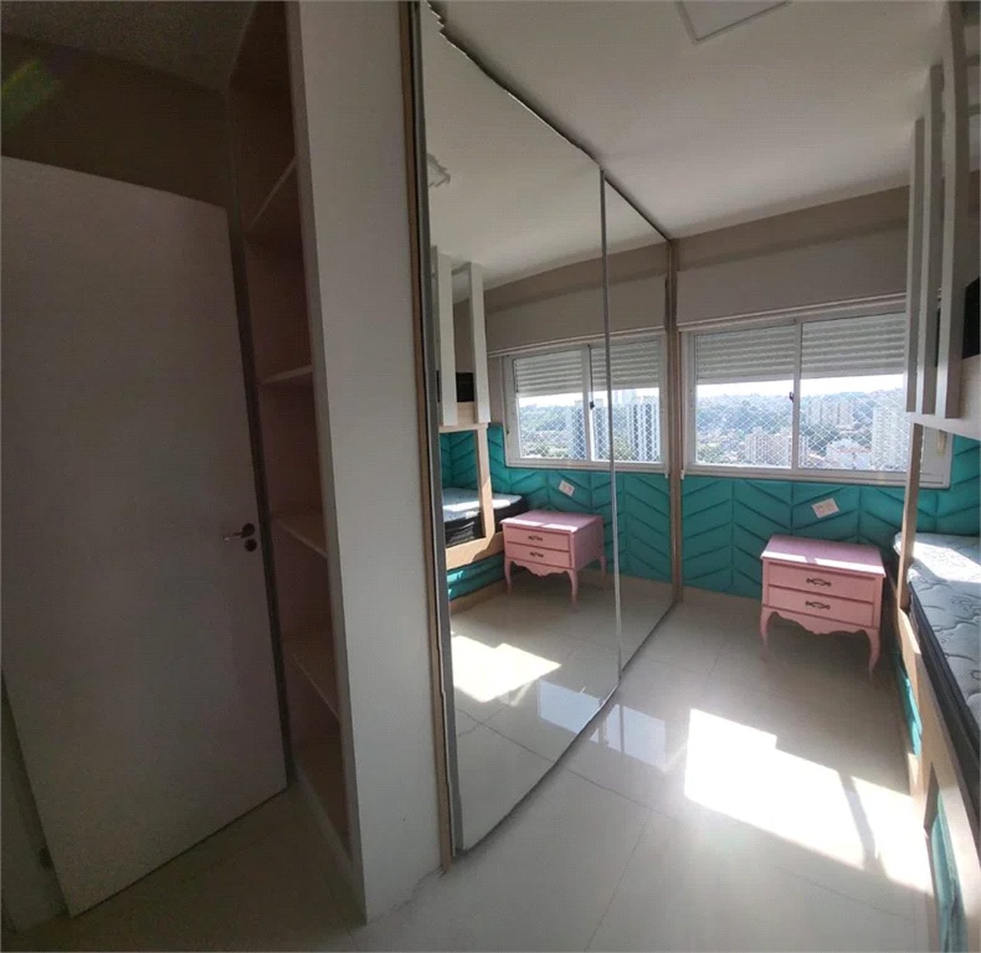 Apartamento à venda com 3 quartos, sendo 1 suíte,  em Jardim Vazani, São Paulo, SP
