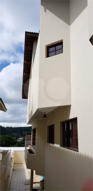Casa à venda com 4 suítes no condomínio Real Park, Mogi das Cruzes - SP