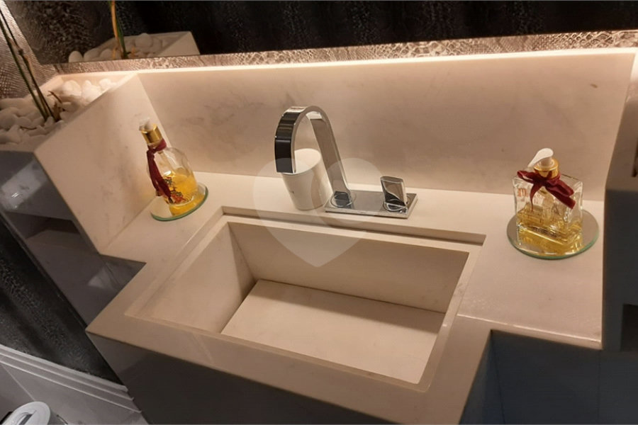 Apartamento à venda com 3 suítes em Santana, São Paulo, SP