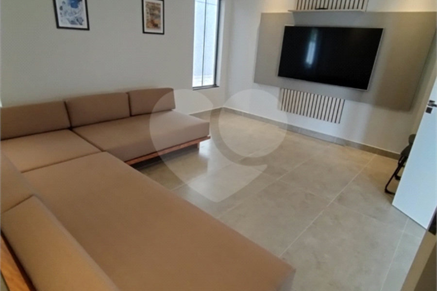 Casa à venda com 4 quartos, sendo 2 suítes, no condomínio Alpes da Cantareira, Mairiporã - SP