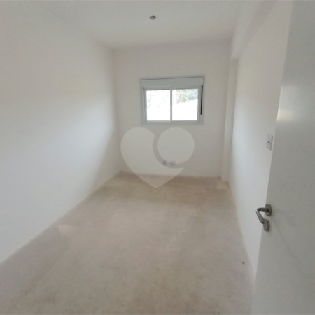 Apartamento à venda com 2 quartos, sendo 1 suíte, em Bairro do Cambará, São Roque, SP