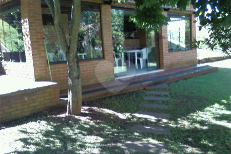 Chácara à venda com 2 quartos, sendo 1 suíte, no Centro, Araçariguama, SP