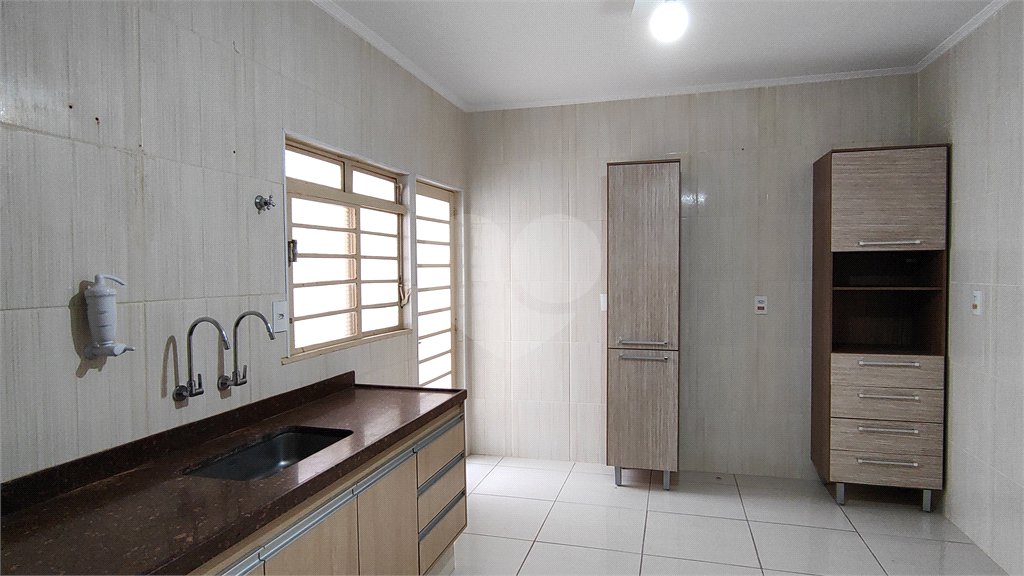 Casa à venda com 3 quartos, sendo 1 suíte, no Centro, Itu, SP