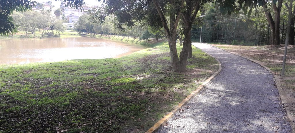 Casa à venda com 3 quartos, sendo 1 suíte, no condomínio Residencial Itatiba Country Club, Itatiba - SP