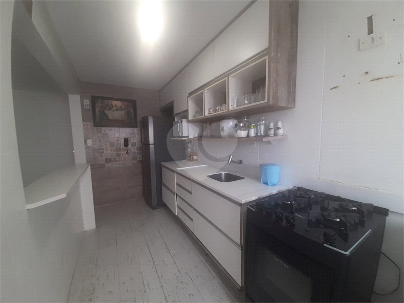 Apartamento à venda com 2 quartos, sendo 1 suíte,  no Centro, Mongaguá, SP