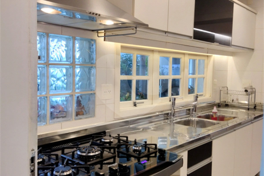 Sobrado à venda com 3 quartos, sendo 1 suíte,  em Jardim São Paulo(zona Norte), São Paulo, SP