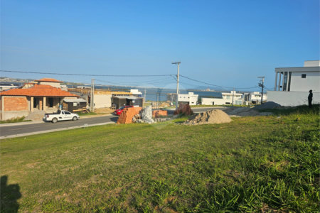 Casa em condomínio à venda em Nova São Pedro, São Pedro da Aldeia, RJ