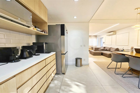 Casa de Vila à venda com 3 suítes em Vila Nova Conceição, São Paulo, SP