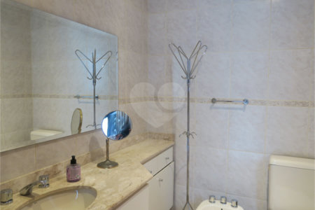Apartamento à venda com 3 suítes em Vila Suzana, São Paulo, SP