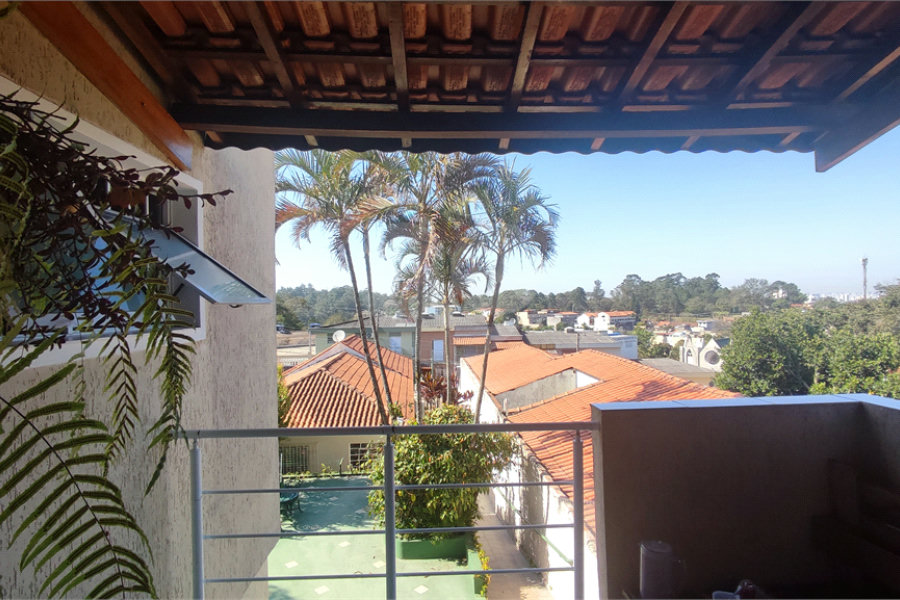 Casa Térrea à venda com 5 quartos em Horto, São Paulo, SP