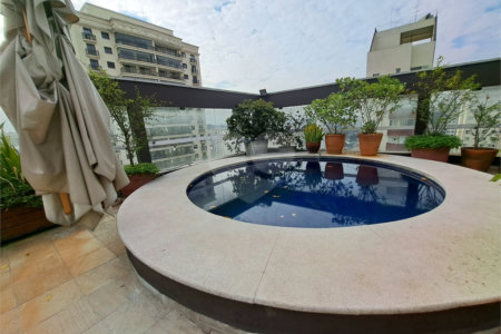 Apartamento à venda com 3 suítes em Campo Belo, São Paulo, SP