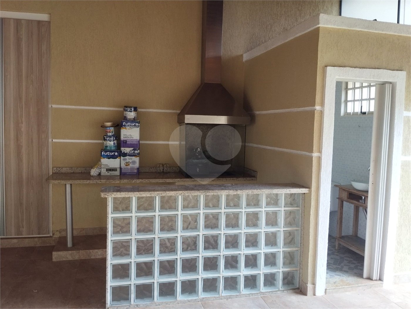 Casa à venda com 3 quartos, sendo 1 suíte,  no condomínio Vila Aracoara, Araraquara - SP