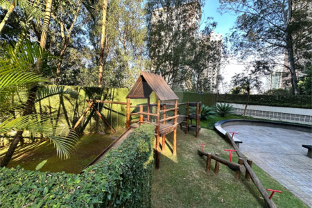Apartamento à venda com 2 suítes em Vila Andrade, São Paulo, SP