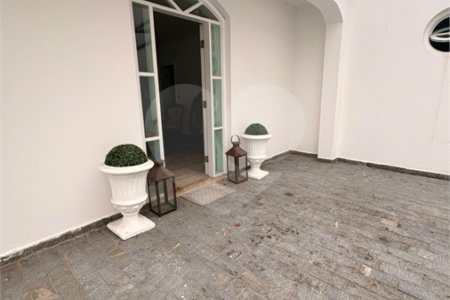 Casa Térrea à venda com 4 suítes em Anchieta, São Bernardo do Campo, SP