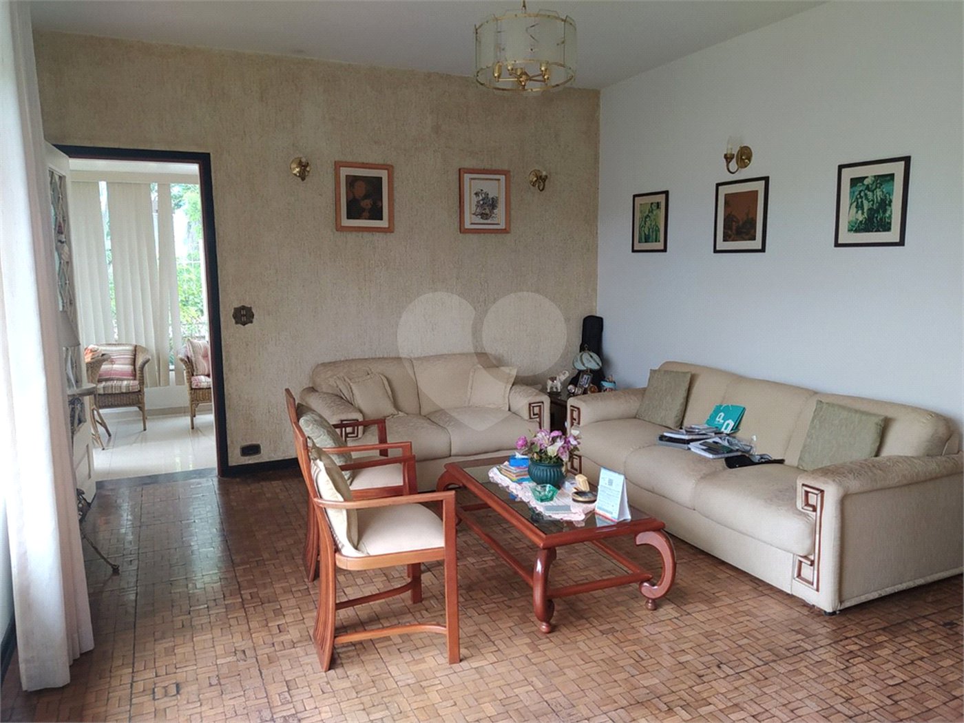 Casa à venda ou para alugar com 6 quartos, sendo 1 suíte, em Vila Junqueira, São Roque, SP