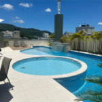 Apartamento à venda ou para alugar com 2 suítes em Itacorubi, Florianópolis, SC
