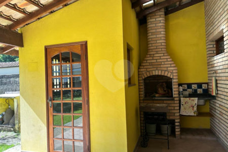 Casa Térrea à venda com 2 suítes em Socorro, São Paulo, SP