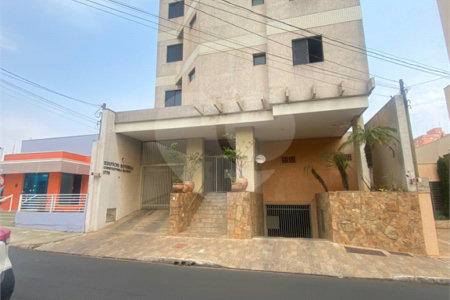 Apartamento no Edifício Riveira.