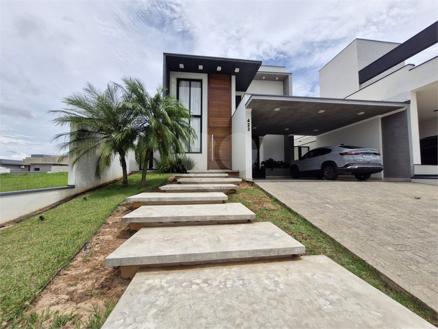 Casa à venda com 3 suítes no condomínio Mirante dos Ipês, Salto - SP