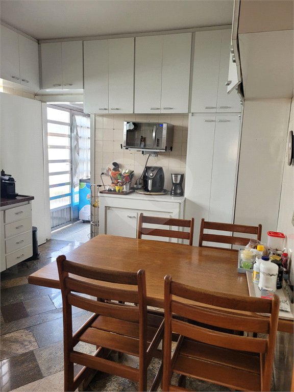 Sobrado à venda com 3 quartos, sendo 1 suíte, em Jardim da Glória, Cotia, SP