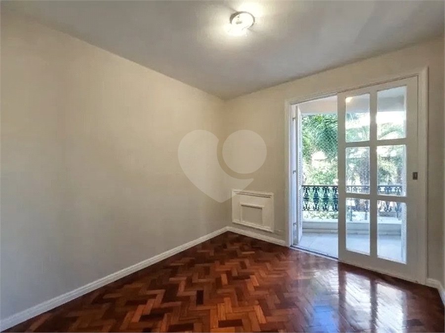 Apartamento à venda com 4 quartos, sendo 1 suíte, em Lagoa, Rio de Janeiro, RJ