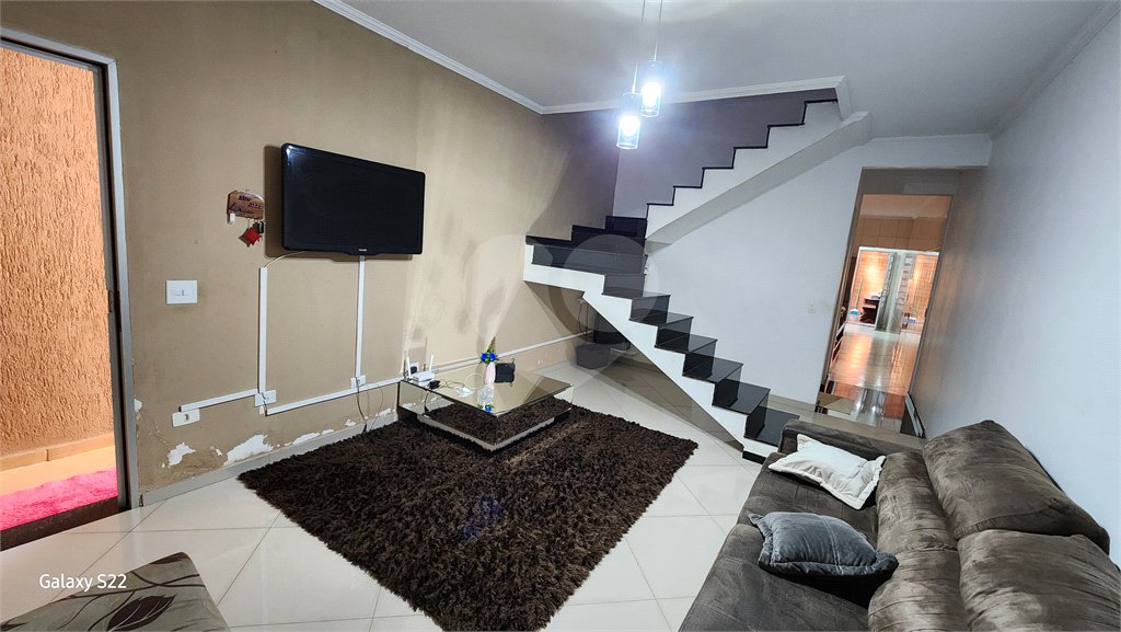 Casa à venda com 3 suítes em Jardim Presidente Dutra, Guarulhos, SP