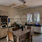 Casa à venda com 3 quartos, sendo 1 suíte, no condomínio Chácaras do Lago, Vinhedo - SP