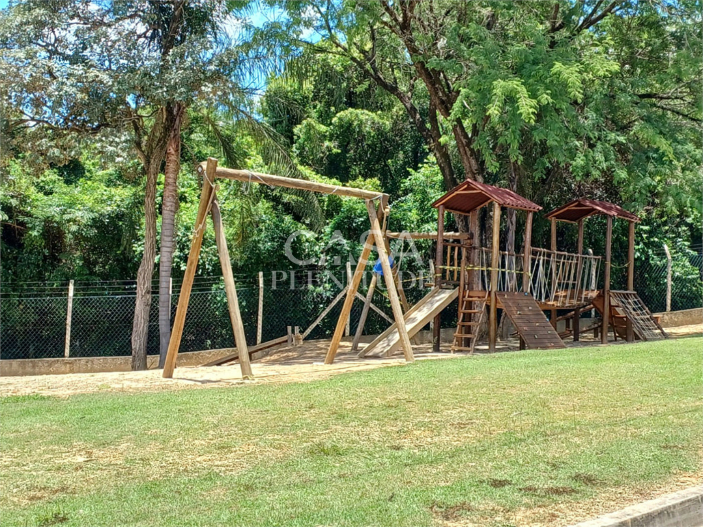 Casa em condomínio à venda com 3 quartos, sendo 1 suíte, em Jardim Residencial Villagio Ipanema I, Sorocaba, SP