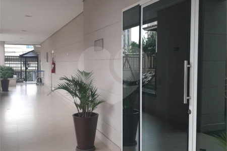 Apartamento à venda com 3 quartos, sendo 1 suíte, em Vila Paulicéia, São Paulo, SP