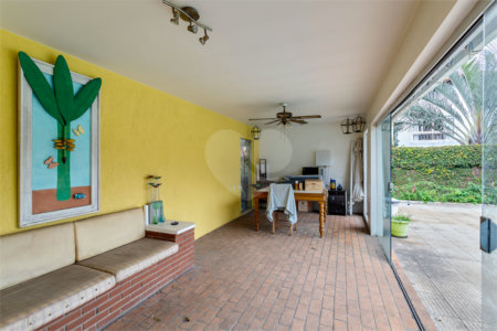 Casa à venda com 3 quartos, sendo 2 suítes,  em Alto da Boa Vista, São Paulo, SP