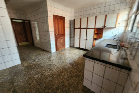 Apartamento à venda com 4 quartos, sendo 2 suítes, no Centro, Araraquara, SP