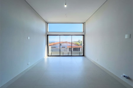 Casa à venda com 3 suítes em Jardim Paulista, Atibaia, SP
