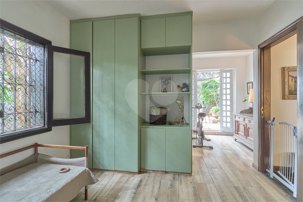 Casa à venda com 4 suítes em Granja Julieta, São Paulo, SP